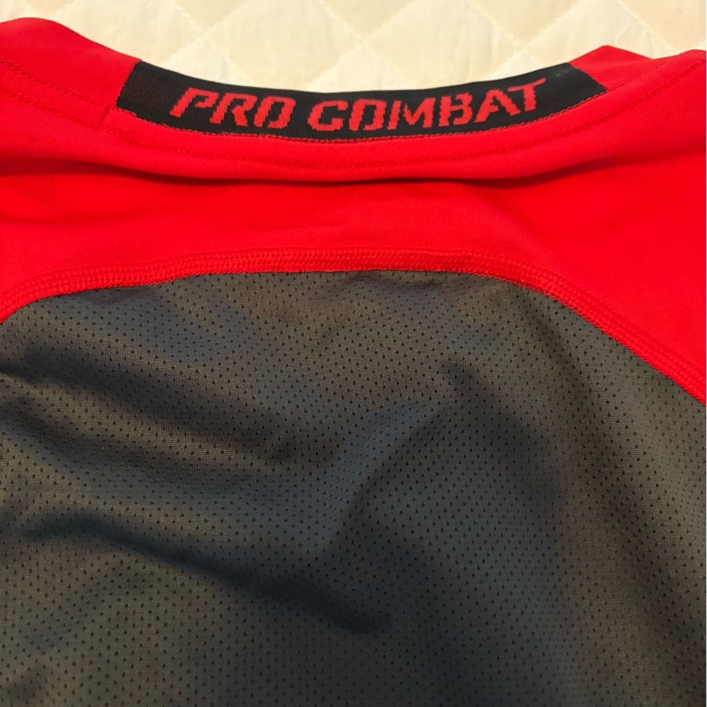 Nike Pro Combat Red and Black Shirt - Picture 4 of 4